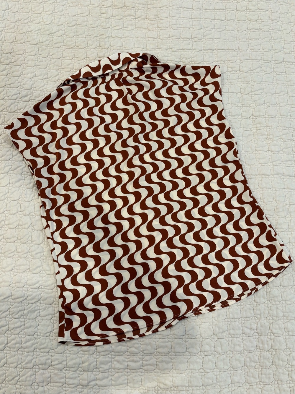 NWOT Silky top - Picture 4 of 8